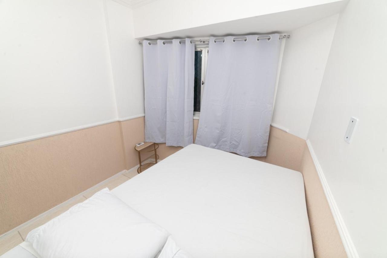 Por Temporada Em Ponta Verde, Com 02 Quartos Com Vista Lateral Mar - Localizacao Na Orla De