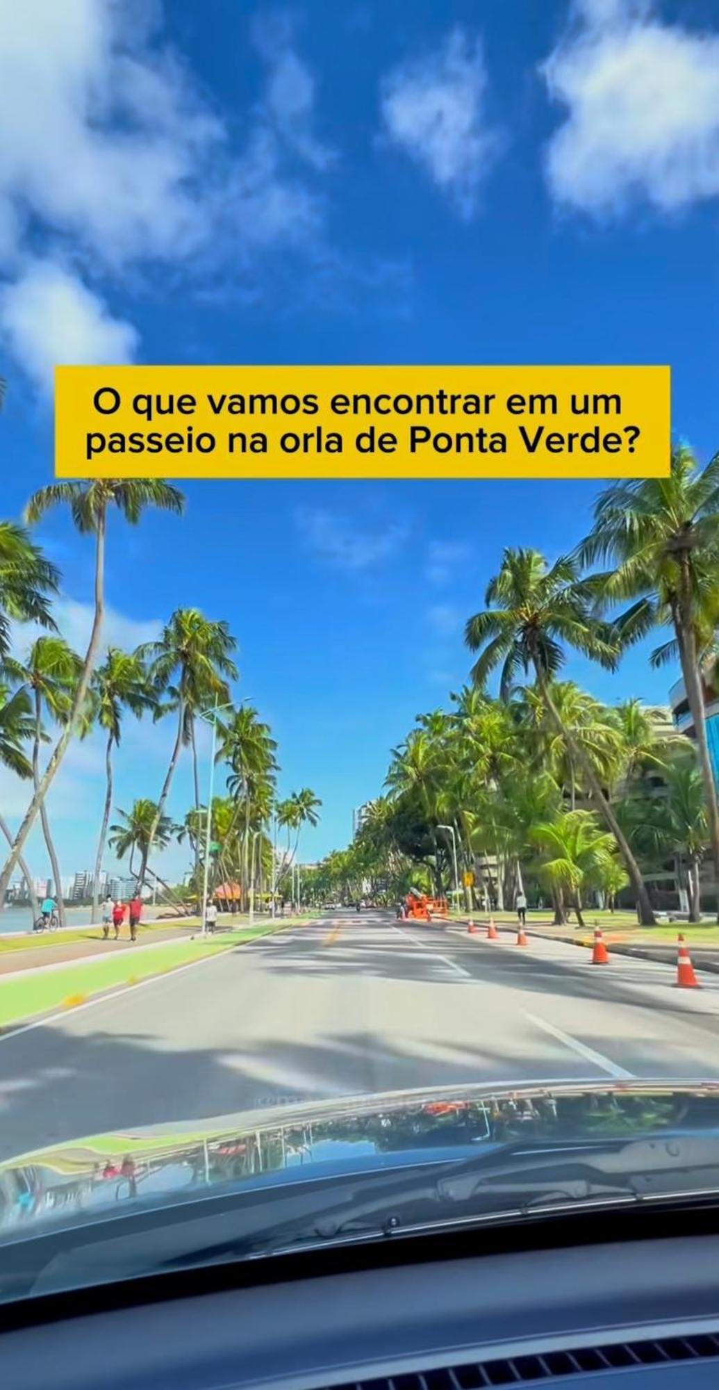 Por Temporada Em Ponta Verde, Com 02 Quartos Com Vista Lateral Mar - Localizacao Na Orla De Apartamento